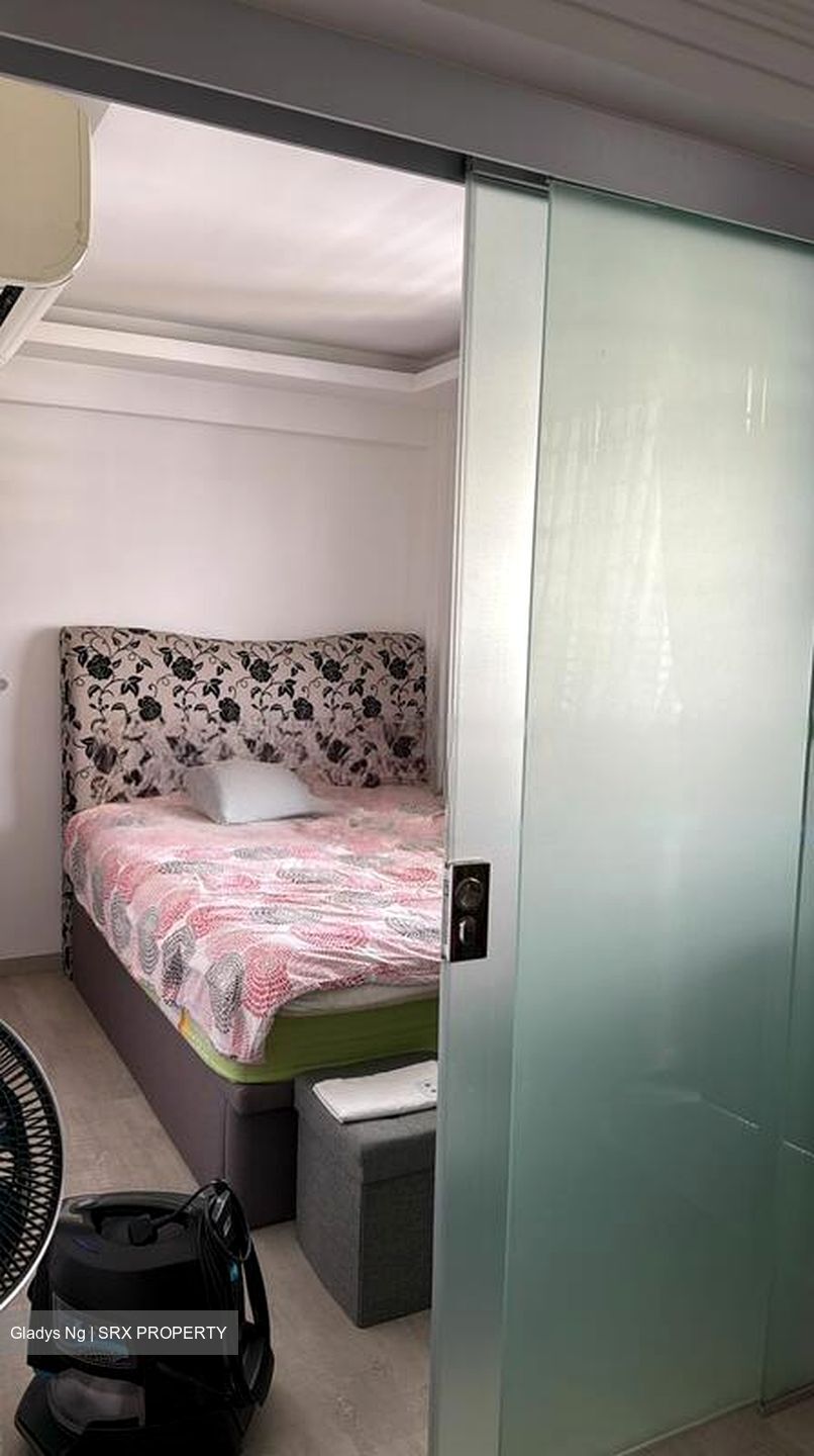 Blk 83 Commonwealth Heights (Queenstown), HDB 3 Rooms #452360511